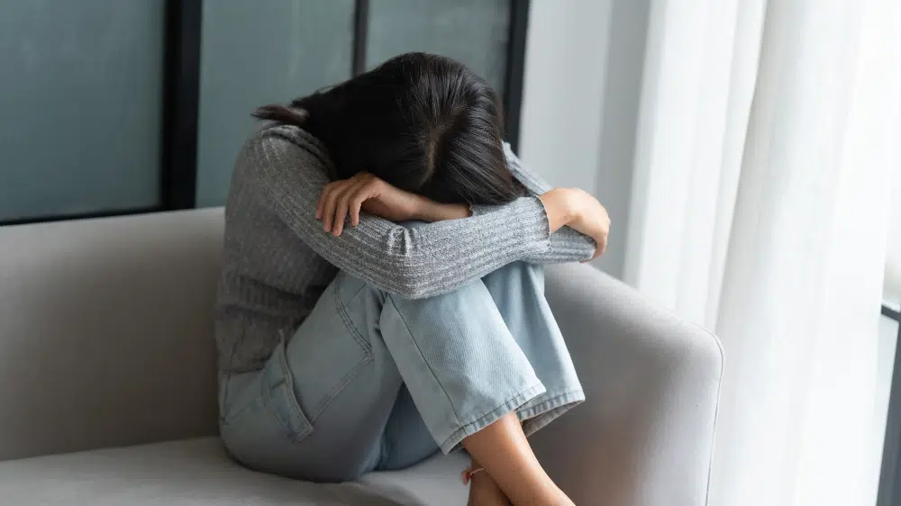 κατάθλιψη και απομόνωση